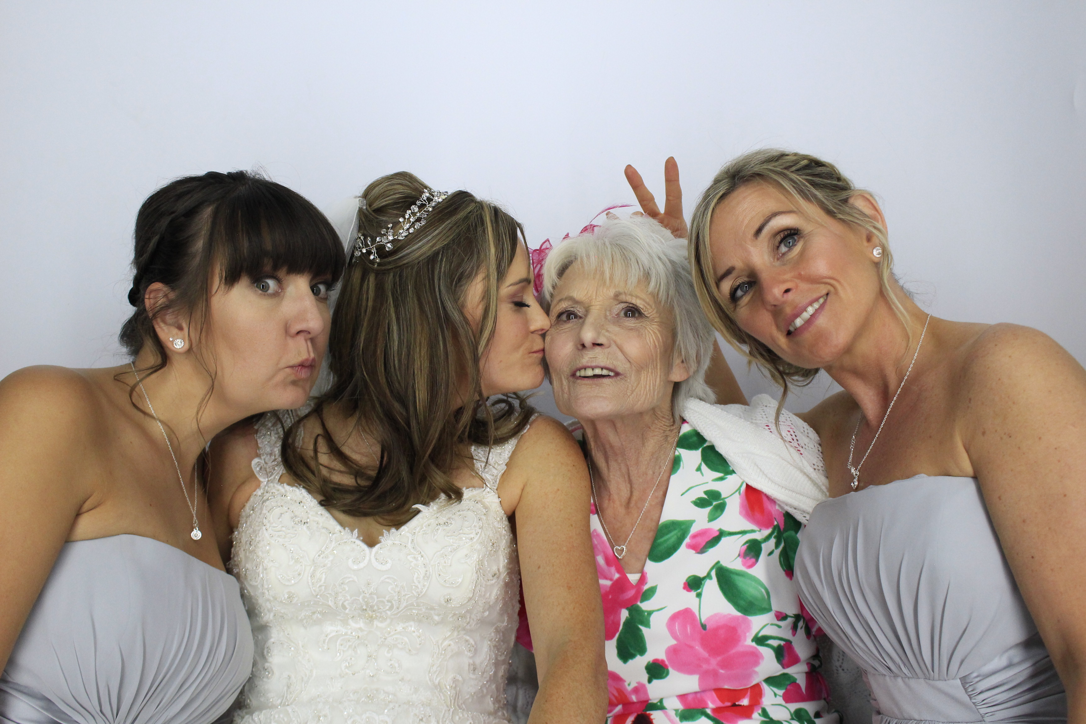 Lucy & Tim's Wedding | View more photos from the event at gallery.myphotoboothexperience.co.uk/u/MyPhotoBoothExperienceLtd/Lucy-Tims-Wedding